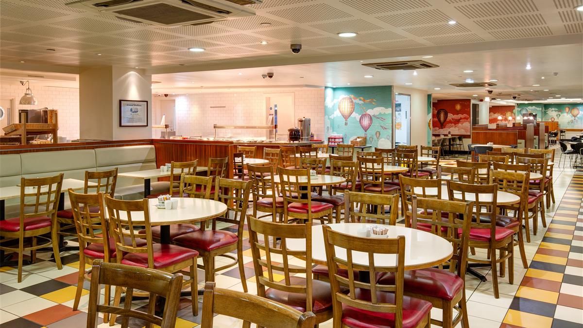 160370867_Royal_National_F_B_Pavilion_Breakfast_Room_4500x2999