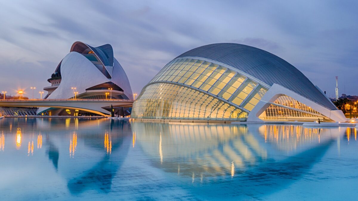 papagnoc-valencia-1049389_1920