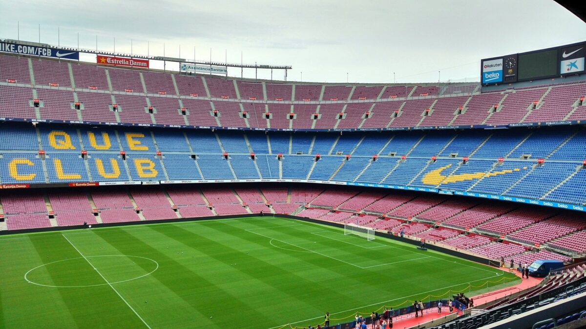 welovebarcelona_de-stadium-4651642_1920