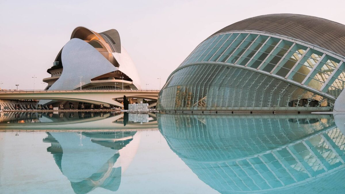 250424014148_698_ciudad-de-las-artes-y-las-ciencias-valencia