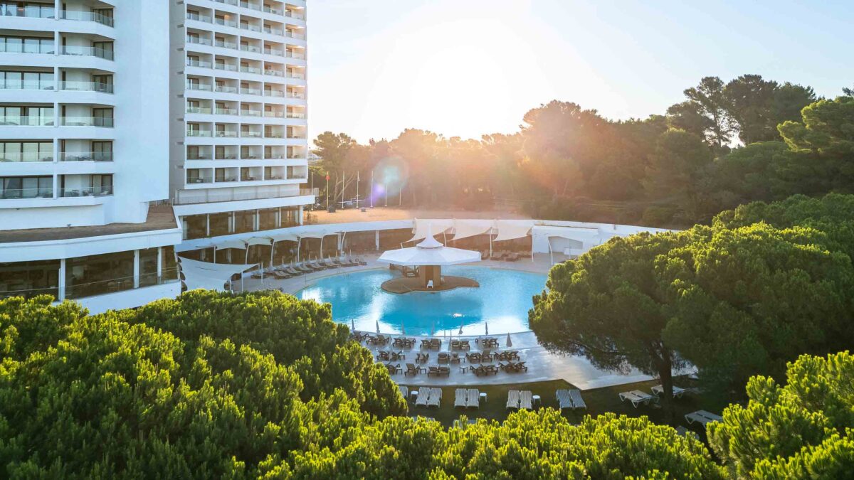 pestana-blue-alvor-gallery-facilities-pool-gardens